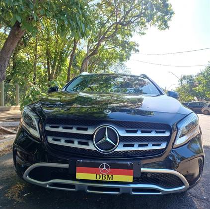 MERCEDES-BENZ GLA 200 1.6 CGI FLEX ADVANCE 7G-DCT